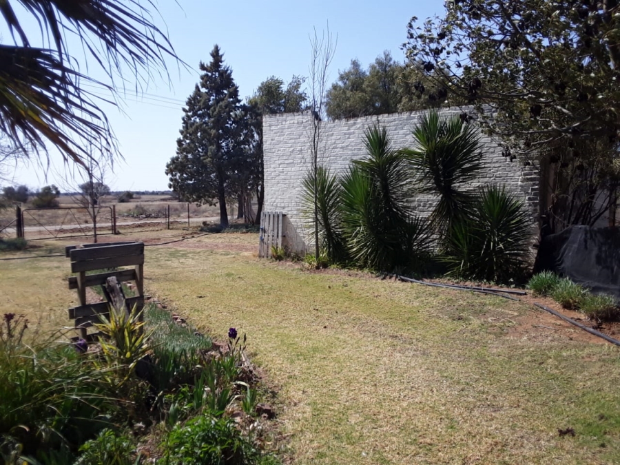4 Bedroom Property for Sale in Bloemhof North West